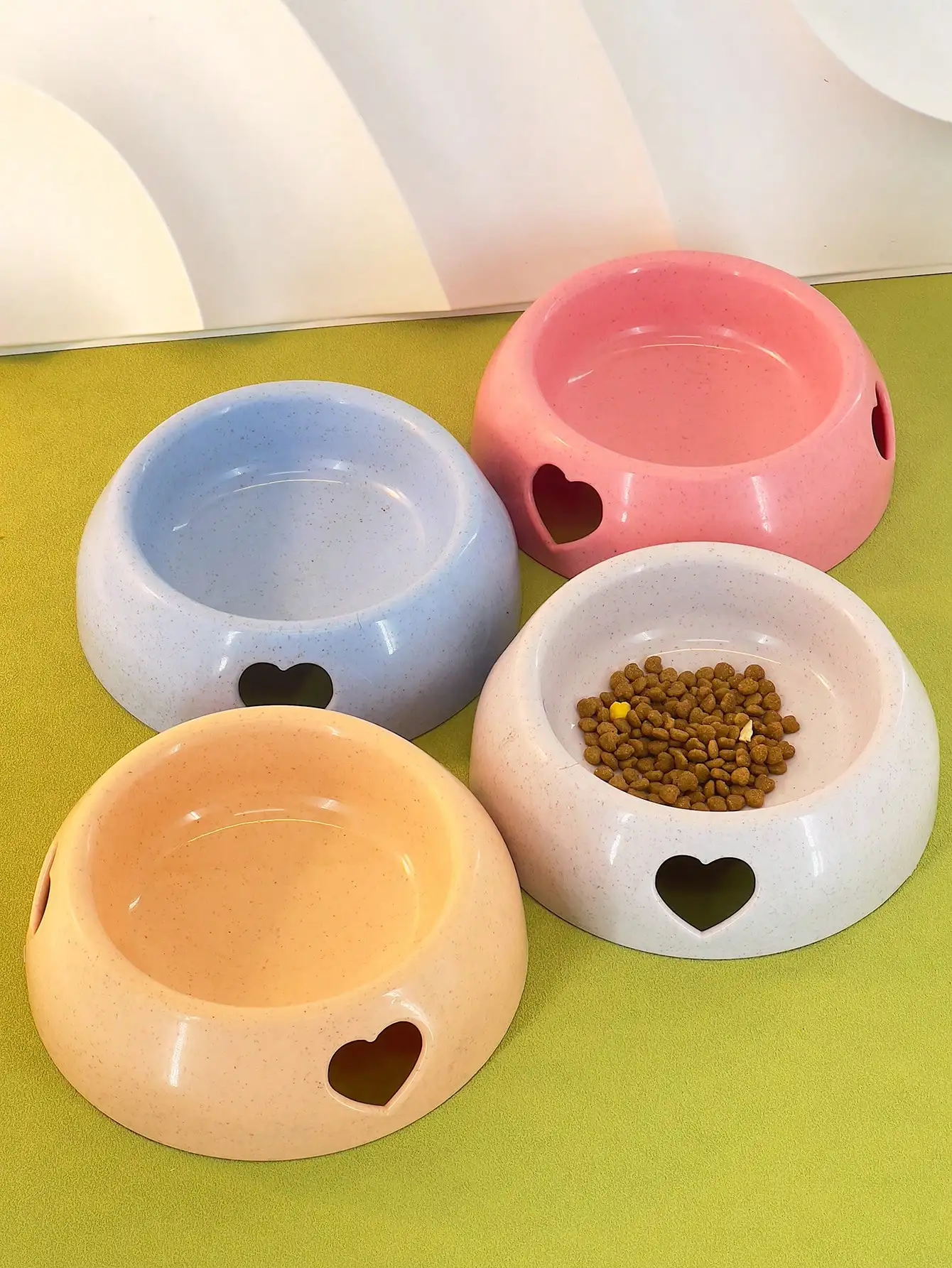 A good quality Pet Bowl Dog Bowl Dog Bowl Cat Bowl Cat Bowl upset dog food cat food bowl plate pet supplies suitable for small,