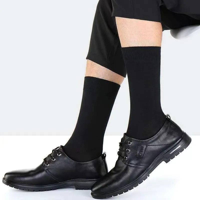 جوارب سوداء فوق الساق للرجال - جوارب سميكة لجميع المواسم رياضية وغير رسمية للارتداء، جوارب كرة السلة للرجال