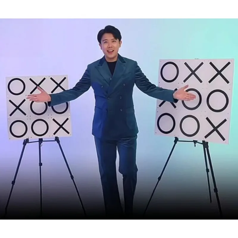 

Tic-Tac-Toe Prediction Large Size Stage Magic Tricks Magician Illusions Gimmick Prop Mentalism Funny Paper and Pencil Game Magia