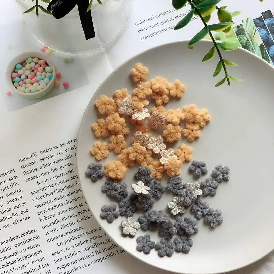 50 & 100 ピース/ロット 1.5 センチメートルマルチカラーデイジーウール造花ヘッド DIY ヘアピンジュエリー衣服アクセサリー材料装飾品