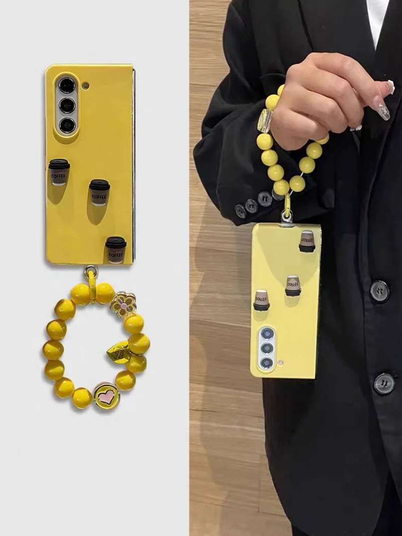 

Cute Coffee Yellow Beads Bracelet Chain Phone Case for Samsung Galaxy Z Fold 7 6 ZFold5 ZFold4 Z Fold 3 Z Fold 2 Portable Cover