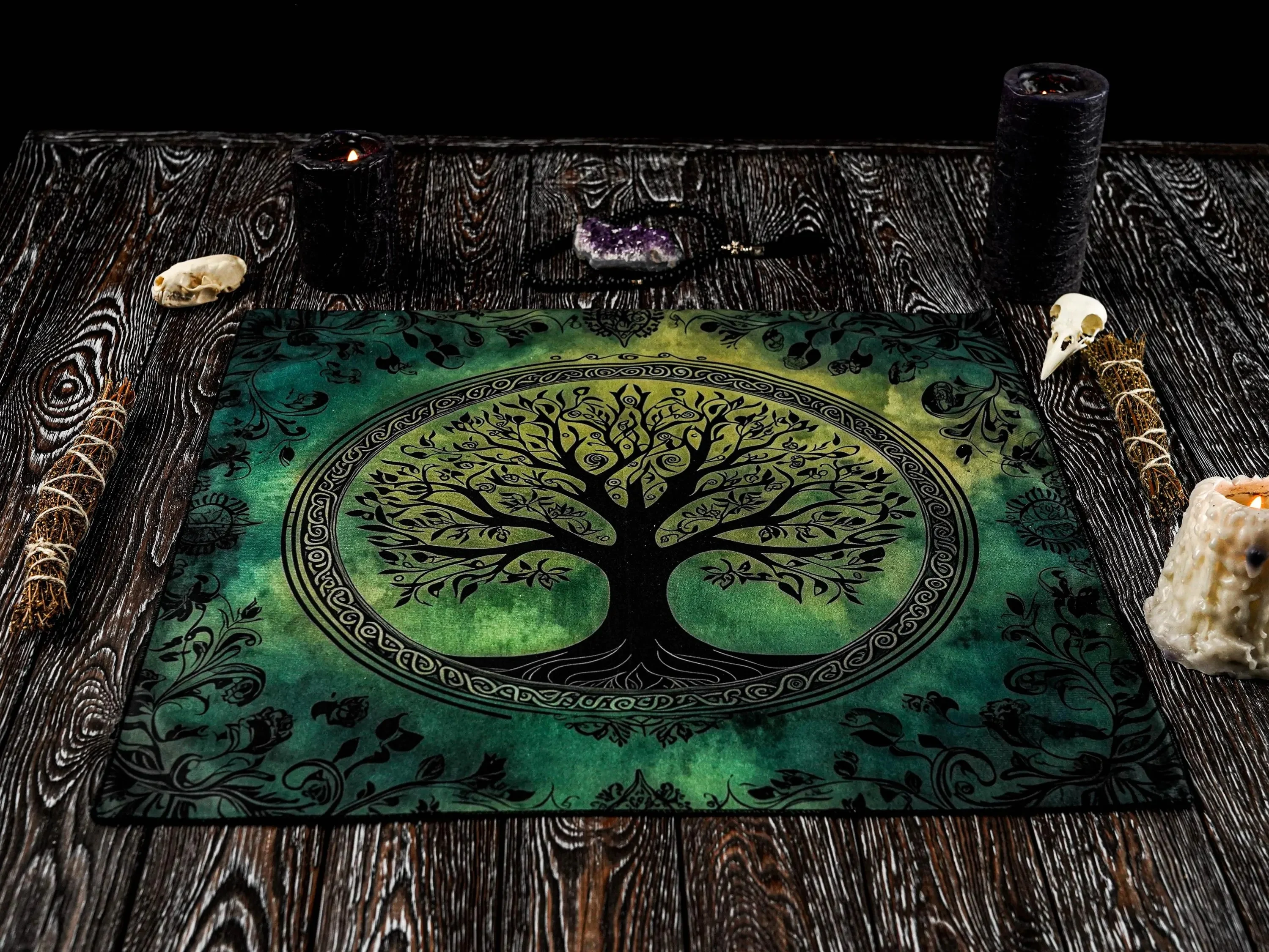 VIKAMA Tree of Life Celtic Pattern Table Cloth Witch Altar Cloth Mysterious Tarot Divination Table Cloth Tarot Card Tablecloth