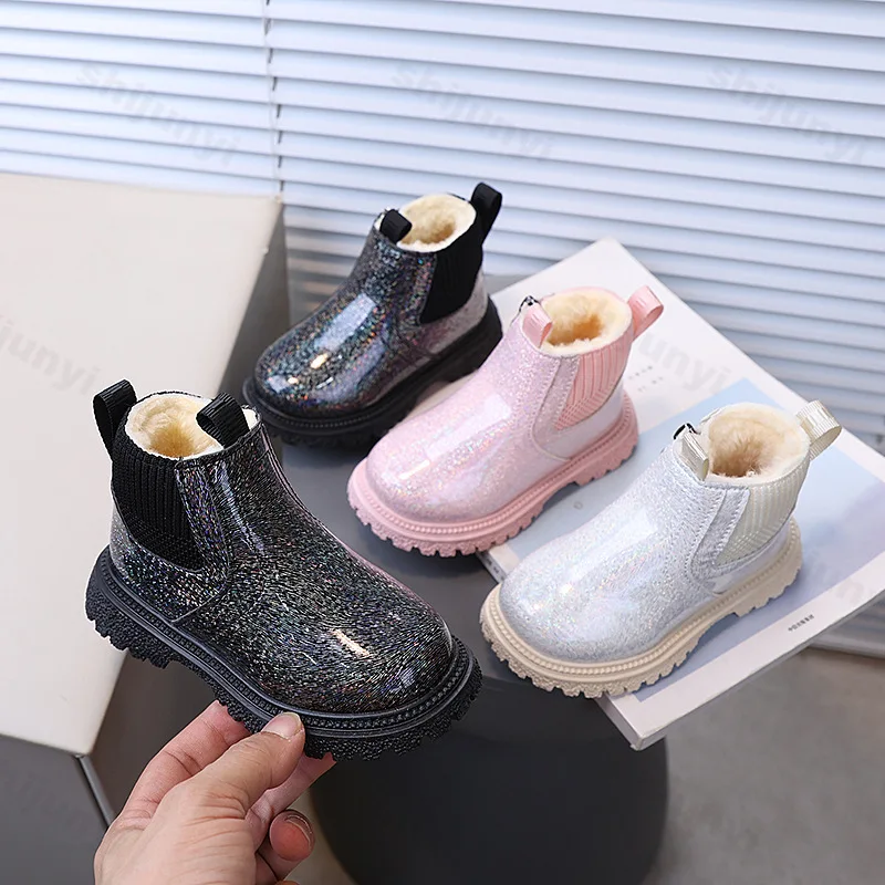 أحذية الفتيات الموضة الدافئة المخملية عالية الجودة أحذية الثلوج 2025 الشتاء للأطفال متعددة الاستخدامات مريحة أفخم عدم الانزلاق منصة الأحذية القطنية #1