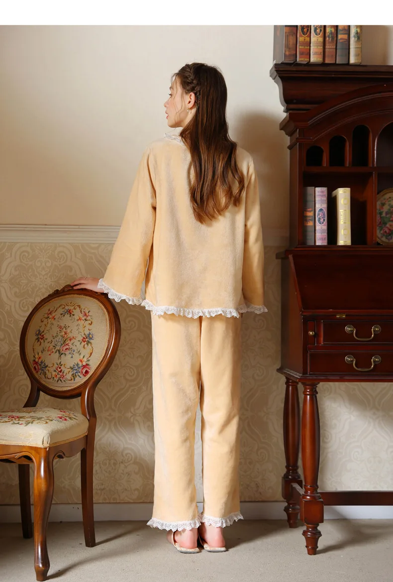 Autumn Winter Velvet Loungewear Sweet Lace Trim Square Collar Pajamas Women Velour Tops Pants Princess Sleepwear Nightwear