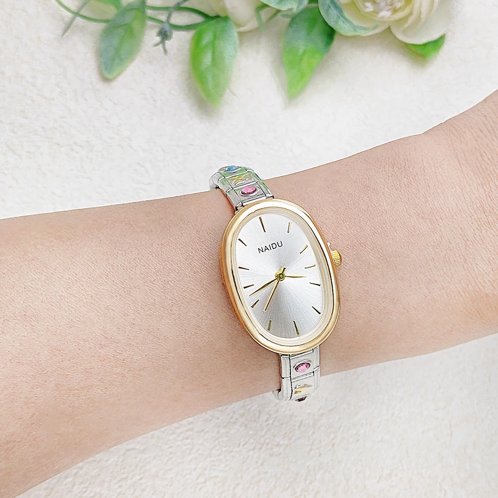 Stylish Oval Quartz Watch for Women - Stainless Steel Strap