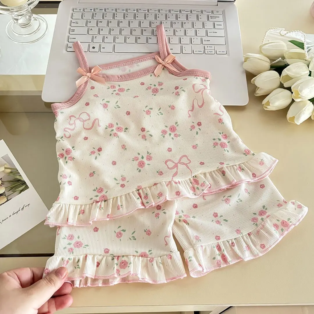 

Летний комплект для девочек: тонкое платье на бретельках с цветочным принтом + шорты, 2 предмета, для дома и улицы