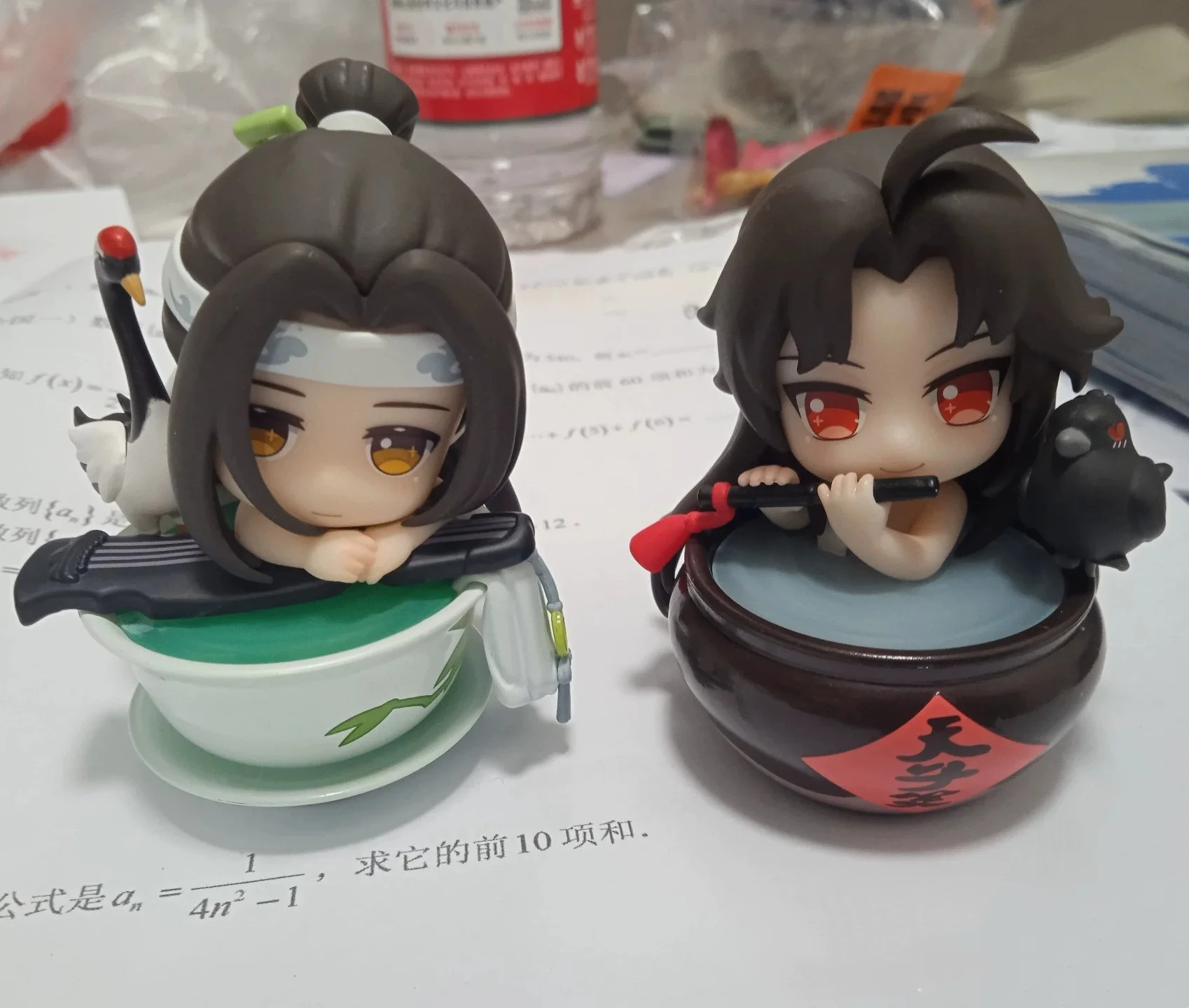 

Mo Dao Zu Shi Wei Wuxian Lan Wangji Jade Cup Flows Q Version Фигурка Подлинная аниме Wei Wuxian Настольные украшения Модель игрушки в подарок