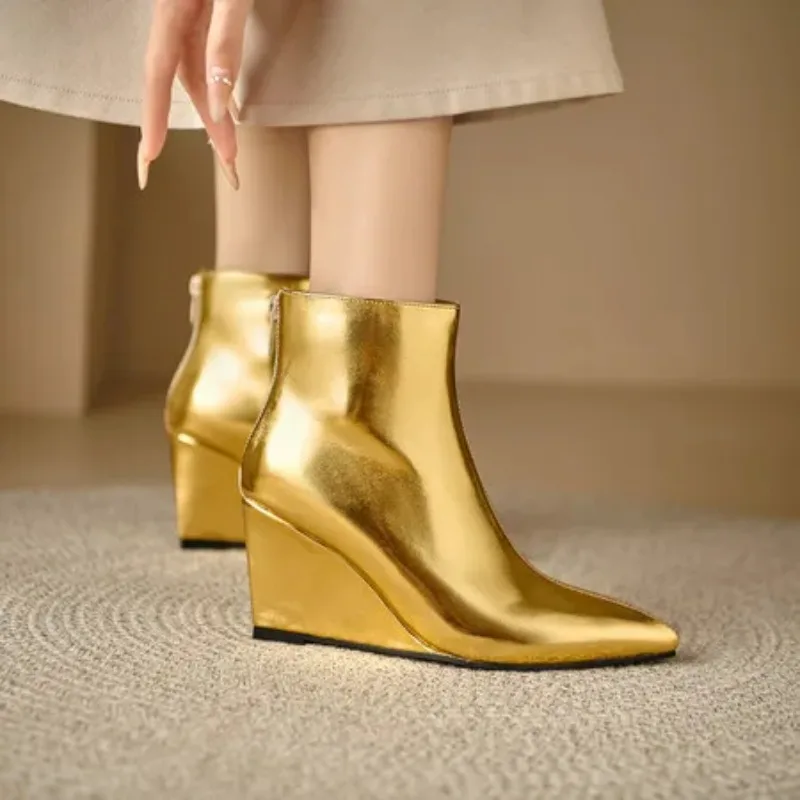 

Patent Leather Shiny Gold Silver Wedges High Heels Woman Shoes Zip Back Pointed Toe Ankle Botas Big Size 45 46 Chelsea Boots