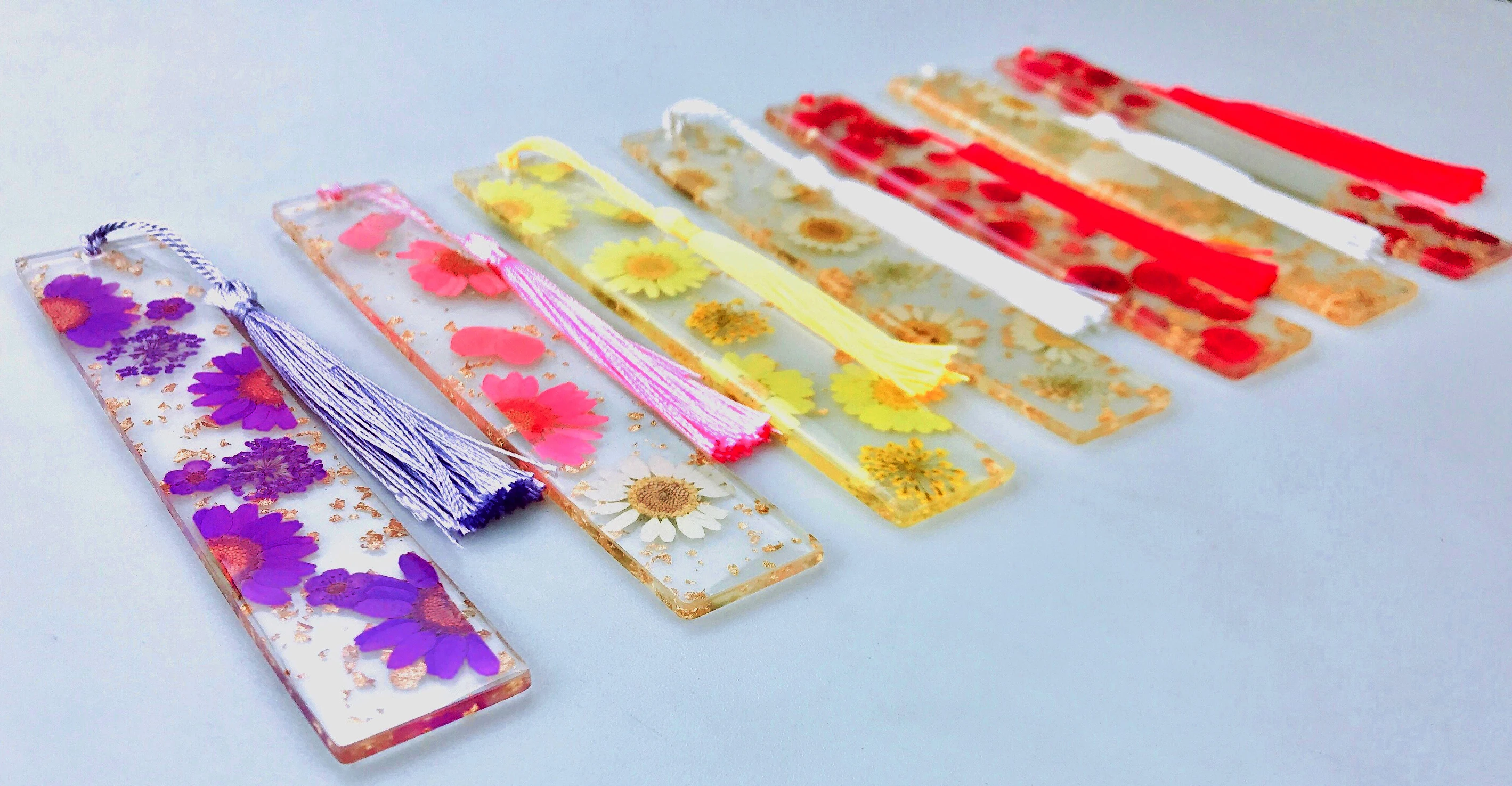 Creative Epoxy Bookmarks New Fashion Daisies Dried Flowers Tassel Bookmark For Readers Teachers Students Mothers Day Gift