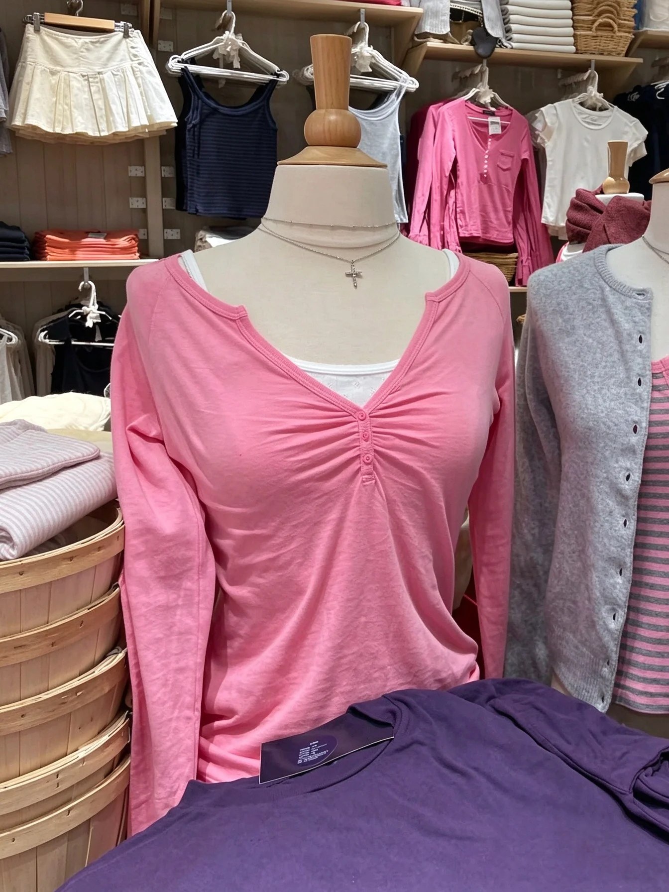 Peachy Pink Folds Long Sleeve T-shirts Woman Autumn Buttons V-neck Cotton Slim Tee Top Casual Simple All-match Sweet Tshirts