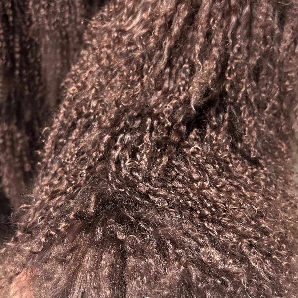 معطف فرو منغولي بني مقصوص من قماش فرو الأغنام الحقيقي 2024 معاطف شتوية قصيرة من فراء المنغوليا