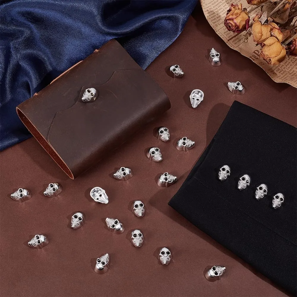 20 قطعة سبائك الزنك الجمجمة زر الجلود الزخرفية زر الشظية هيكل عظمي معدني أزرار 18x13x7 مللي متر هالوين الجمجمة شكل أزرار