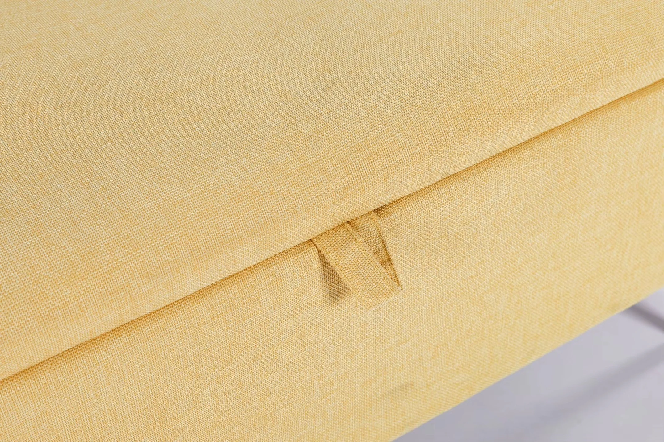 مقعد علوي لتخزين الملابس الناعمة، شقة غرفة النوم وغرفة المعيشة