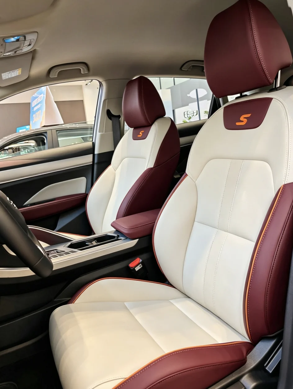 Für Geely Coolray 2019~2025 Maßgefertigte Autositzbezüge Luxuriöses Nappaleder 100% Passgenau Innenraumzubehör 360 ° Vollständige Abdeckung – Detail 10