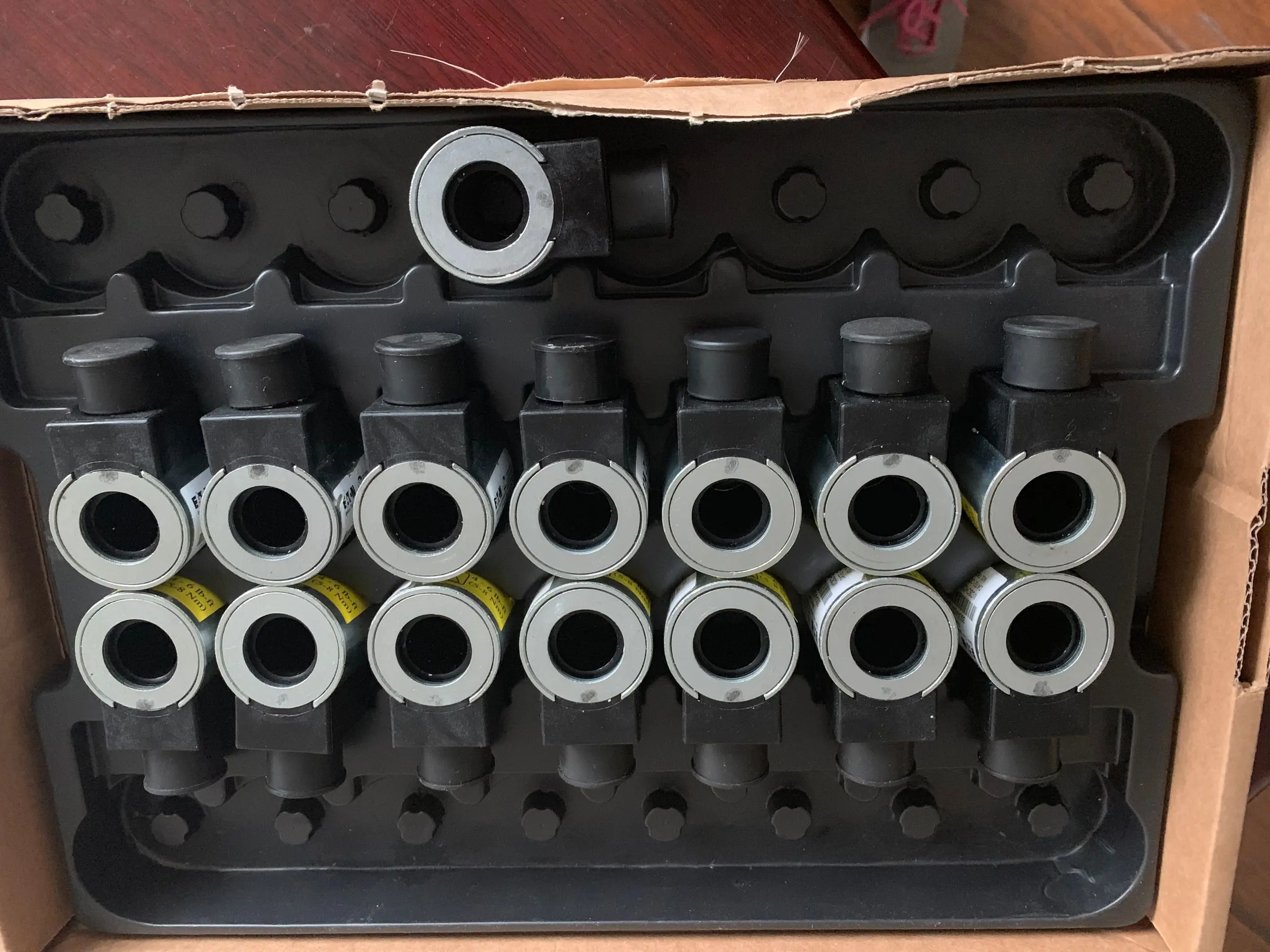 300AA00122A MCSCH024DG000010 300aa00122 300aa ea  ton vick  ers IH Coil for Solenoid Valve Coil Original  Stock Competitive DAN