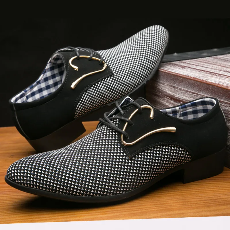 Chaussures en cuir décontractées pour hommes, chaussures pointues à carreaux, mocassins noirs respirants, robe d'affaires, mariage formel, chaussures de base, automne, 2023, 48  baskets hommes