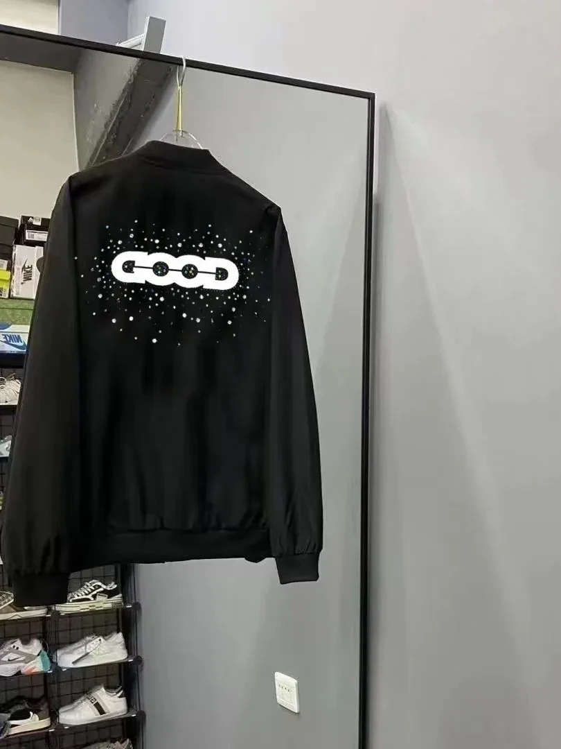 

Casual Baseball Jaet for Couples Lightweight Luxury Polyester Stand Fit Long Sve Windproof Faionable Outerwear