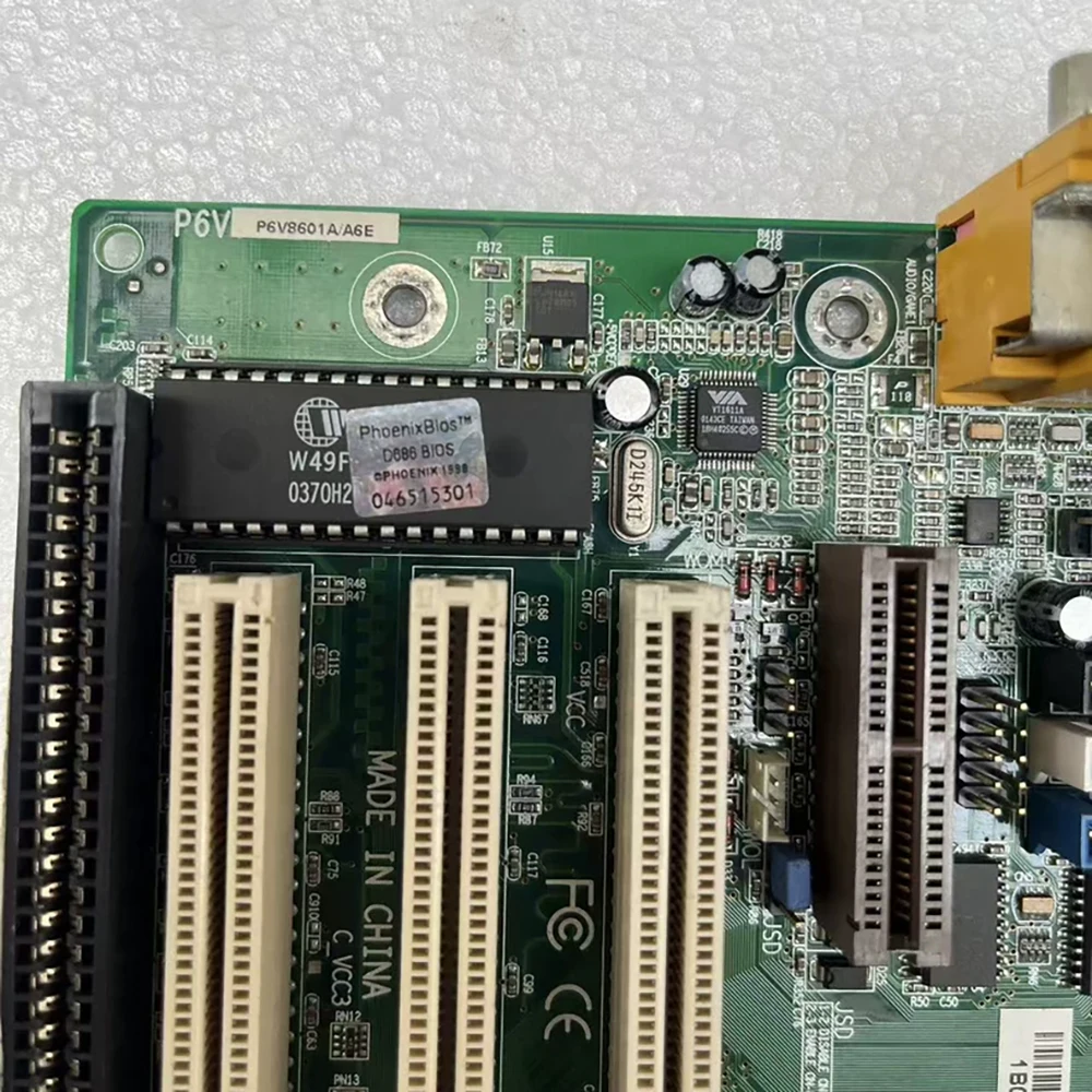 QDI 810 اللوحة الأم الصناعية P6V8601A/A6E