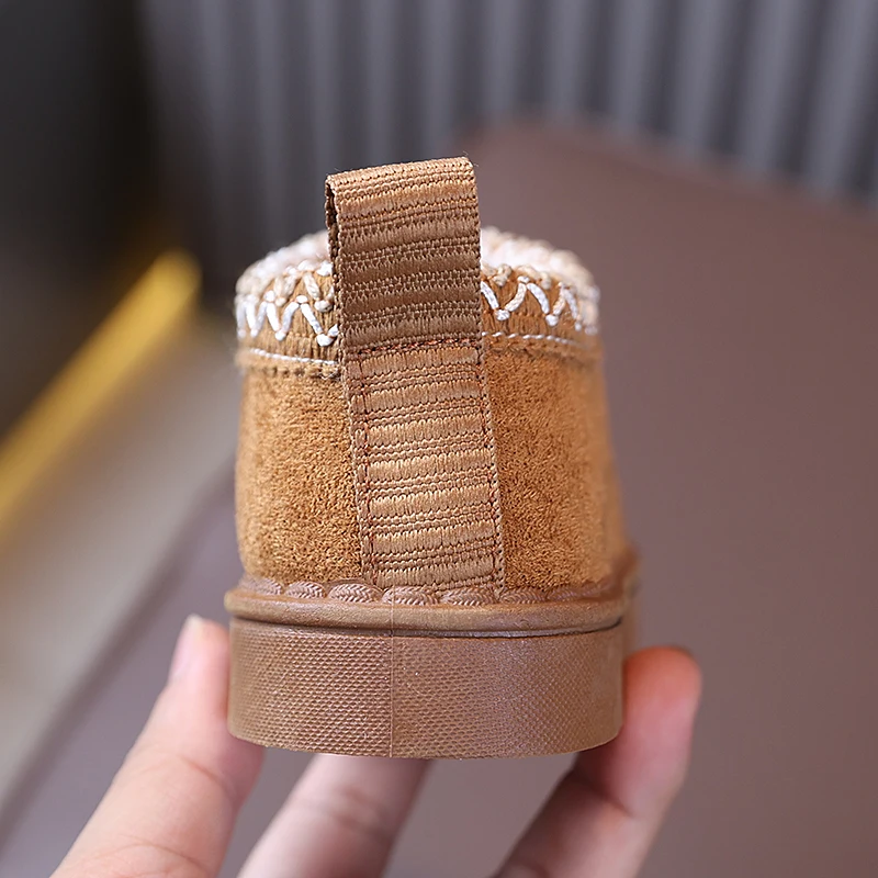 Ethnische, geflochtene Schneestiefel mit Fleece-Futter für Kinder, warme Retro-Knöchelstiefel für Kinder, rutschfeste Winterstiefel mit dicker Sohle für Kleinkinder. – Detail 6