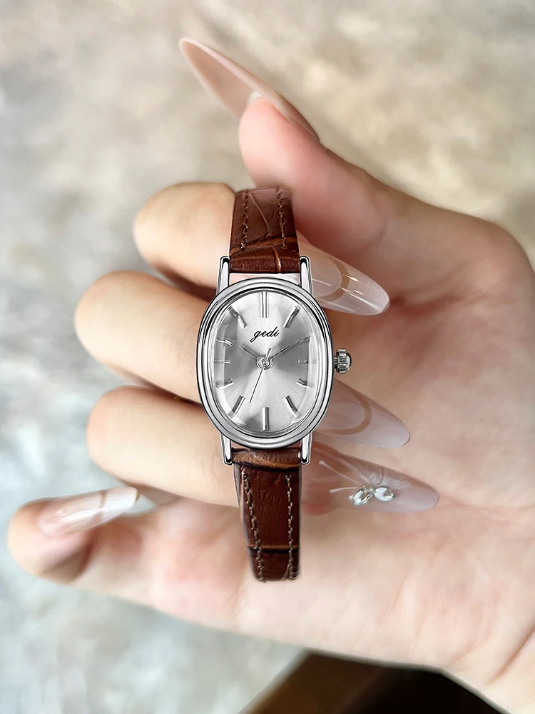 Elegant women's wristwatch, small and exquisite, high-end women's watch with a retro dial, unique wristwatch, women's accessory.