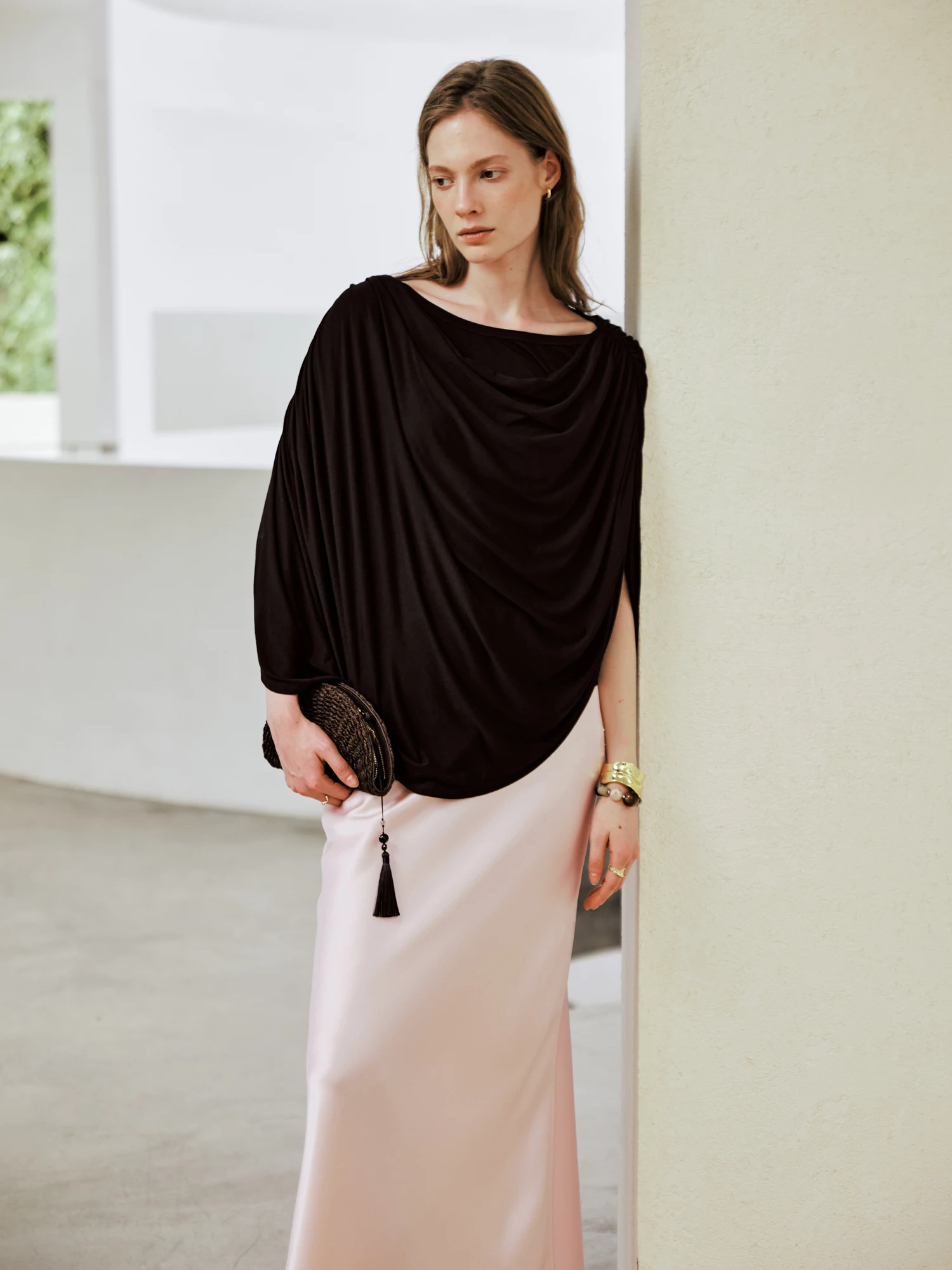 

Openroles Deconstructivist Aesthetic Knitted T-Shirt Women's Loose Fashionable Top with Gathered Design Casual Style round Ne...