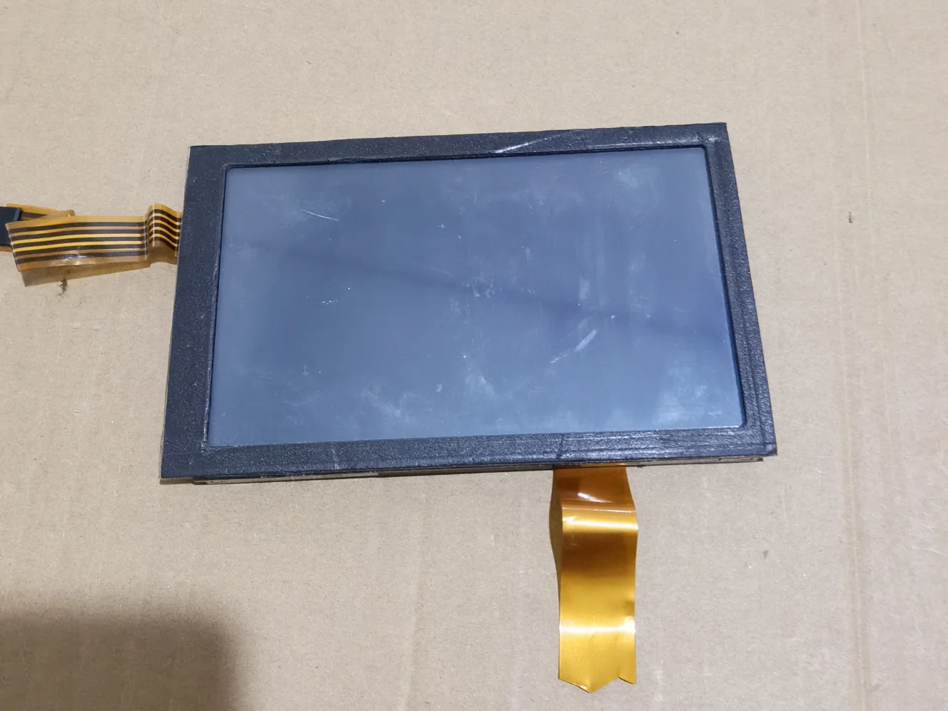 

Original 7-inch LQ070Y3DG1A industrial display screen