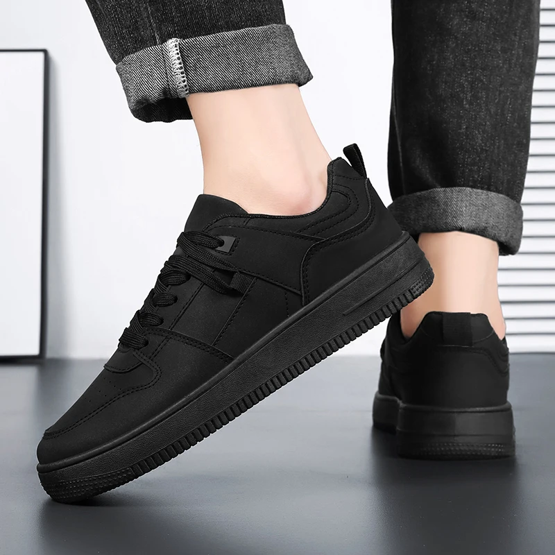 Zapatos de Skateboarding para hombre, zapatillas deportivas informales con plataforma para jóvenes, tendencia coreana, impermeables, novedad de verano, 2024