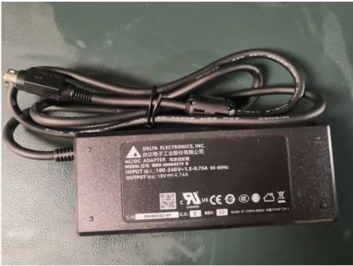 Imagen 2 del producto Adaptador de CA de 3 pines para cargador de máquina de ultrasonido Sonoscape E2 MDS-090AAS19B