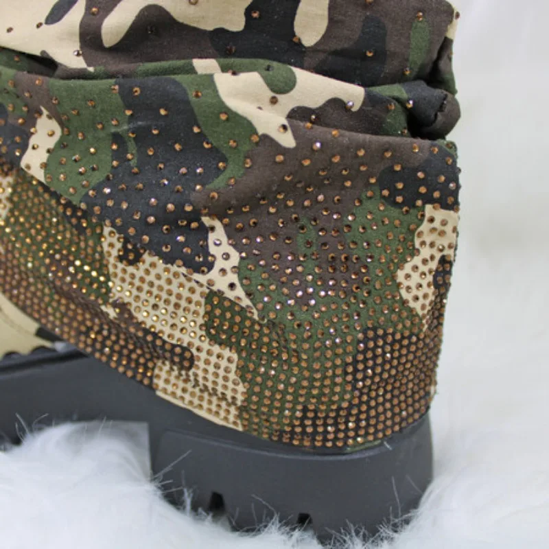 2026 Tarnmuster Plissierte Kurze Stiefel Strass Runde Spitze Silber Pailletten Stiefel Punk Plateau-Absatz Stiefel 36-44 Schuhe mit Dicker Sohle