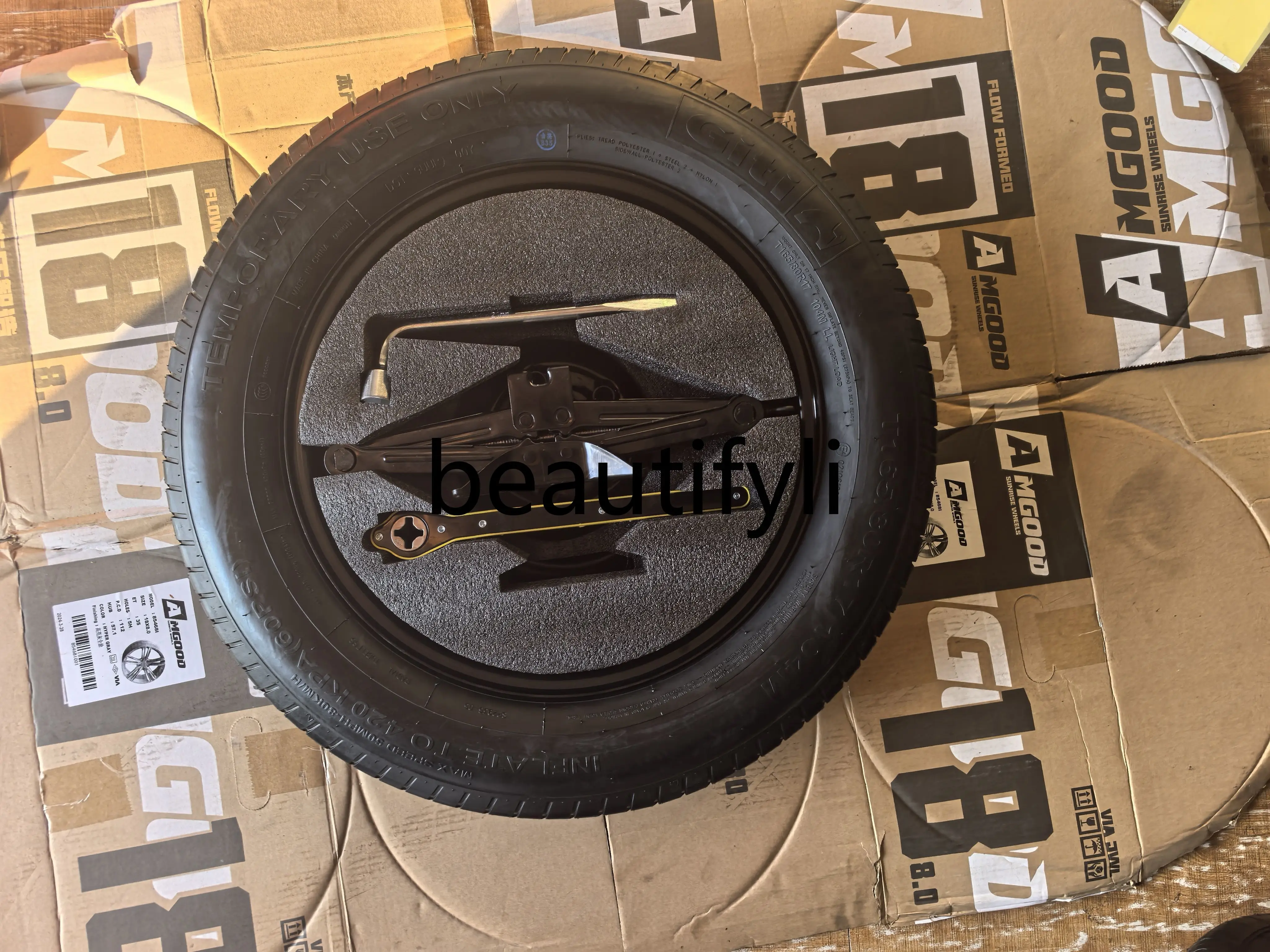 Oferta especial, nuevo yuan PLUS, neumático de repuesto pequeño de tamaño no completo, neumático de emergencia especial