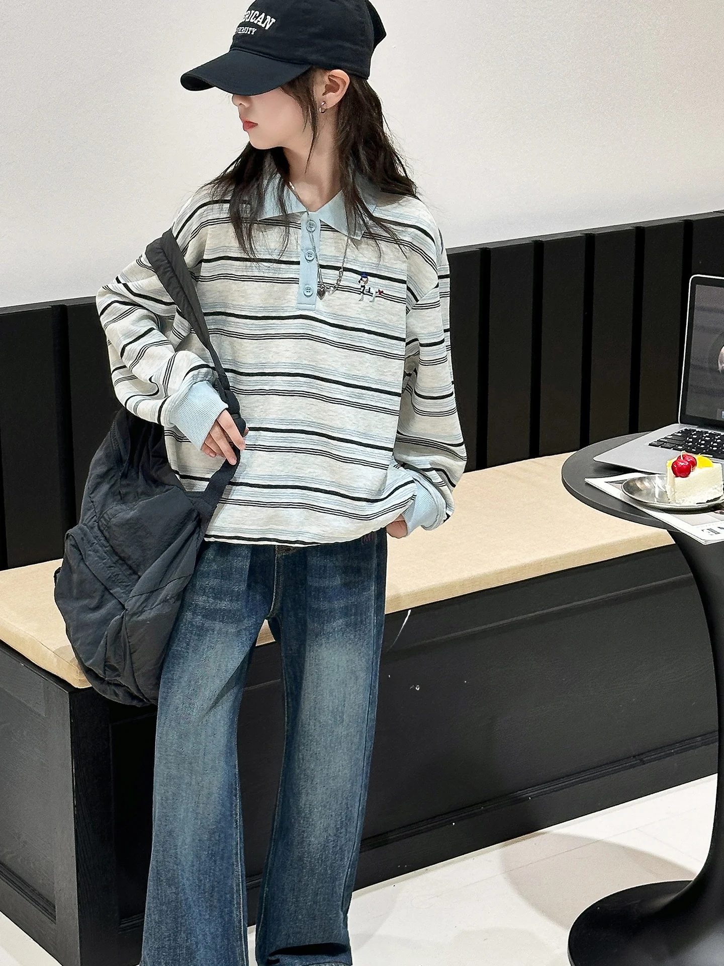 

Джинсовый комплект с капюшоном для девочек, повседневный модный костюм из двух предметов для детей среднего и большого возраста, осенний сезон, полосатый узор