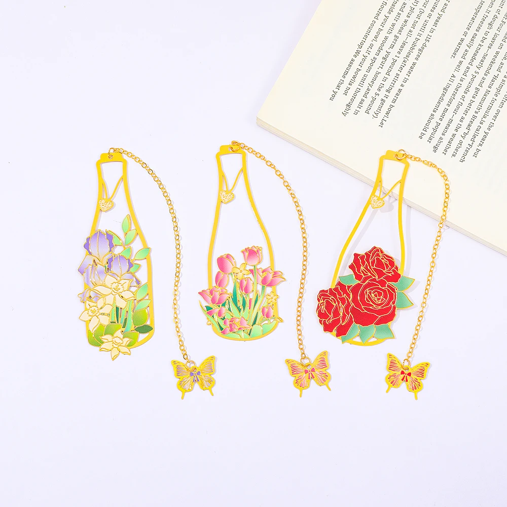 

Creative hollow vase metal bookmarks Fine bookmarks gifts Gifts for family and friends Valentine's Day gift for wife