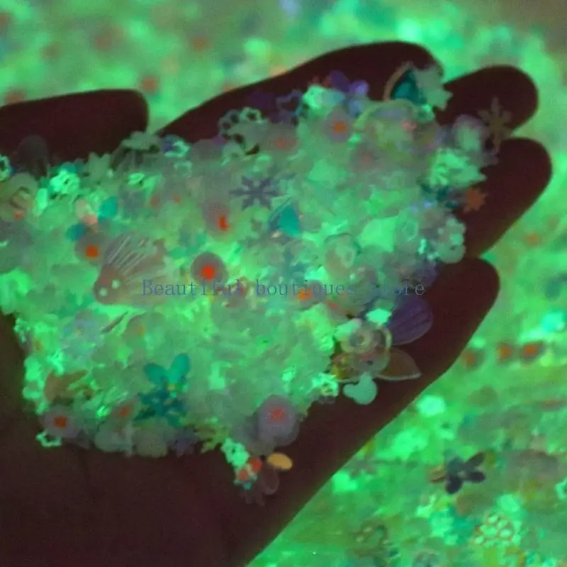 U4LF Luminous Flower Sequins Embellishments for Epoxy Resin Molds DIY Jewelry Making