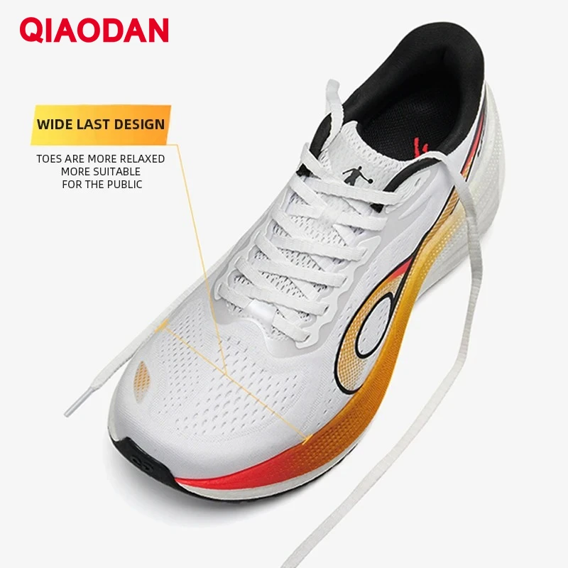 QIAODAN LH600 احذية الجري رجل 2025 وسادة تنفس خفيفة الوزن سميكة سوليد Snti-slip أحذية تدريب QXB023253213R