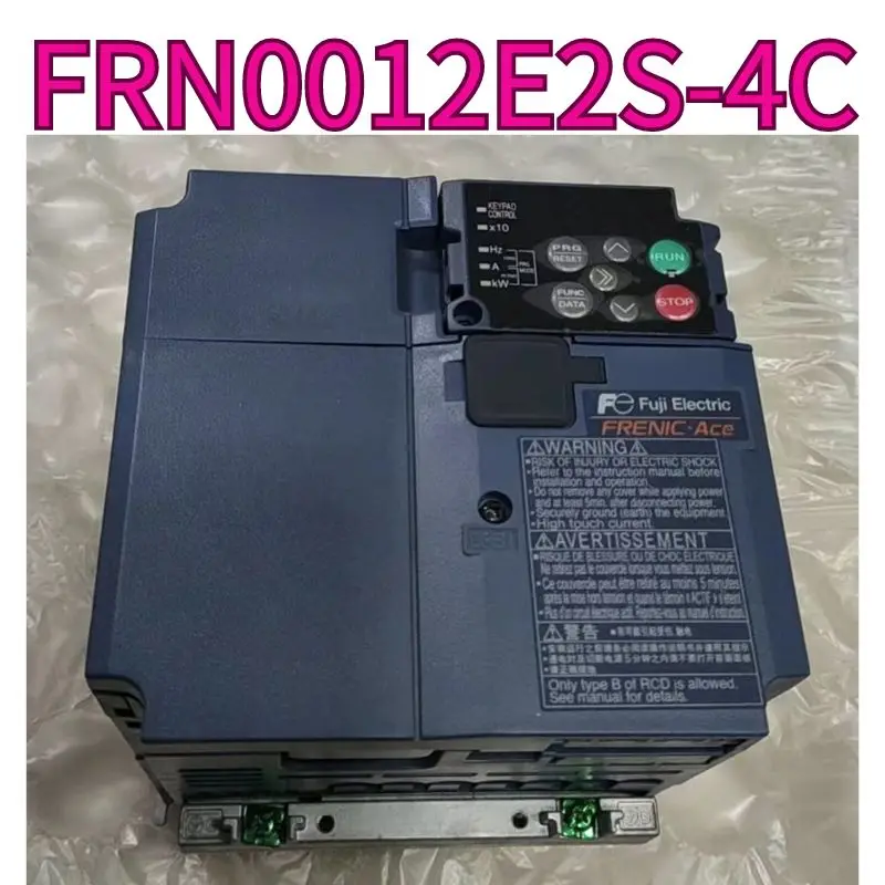 

New frequency converter FRN0012E2S-4C, 380V5.5KW with a one-year warranty for quick delivery