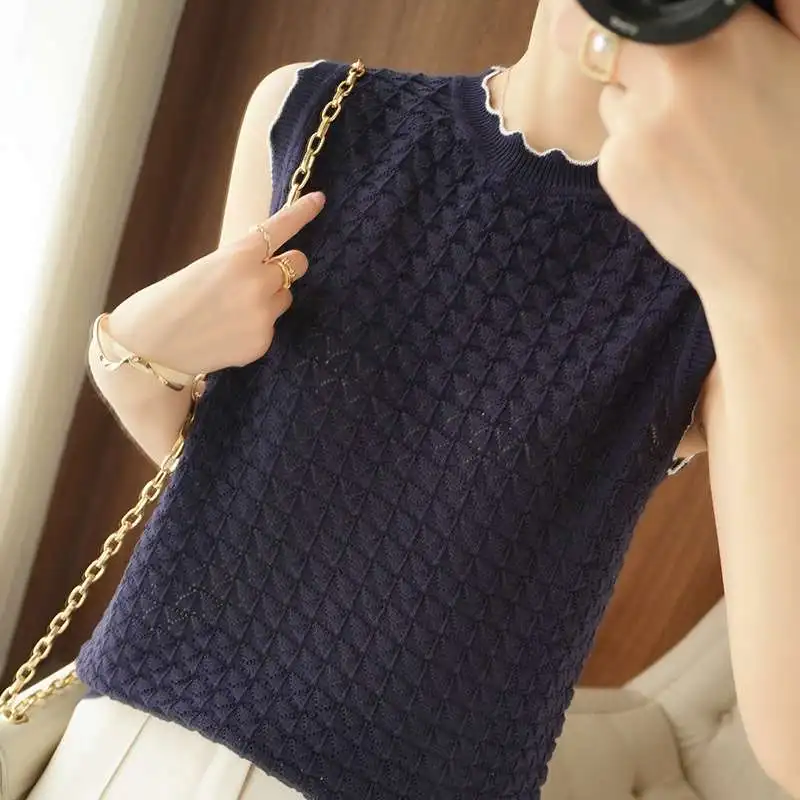 

Women's round Collar Knit Svel T-irt Summer Loose Lace Hollow out Floral Embroidery Cotton Casual Faion Top