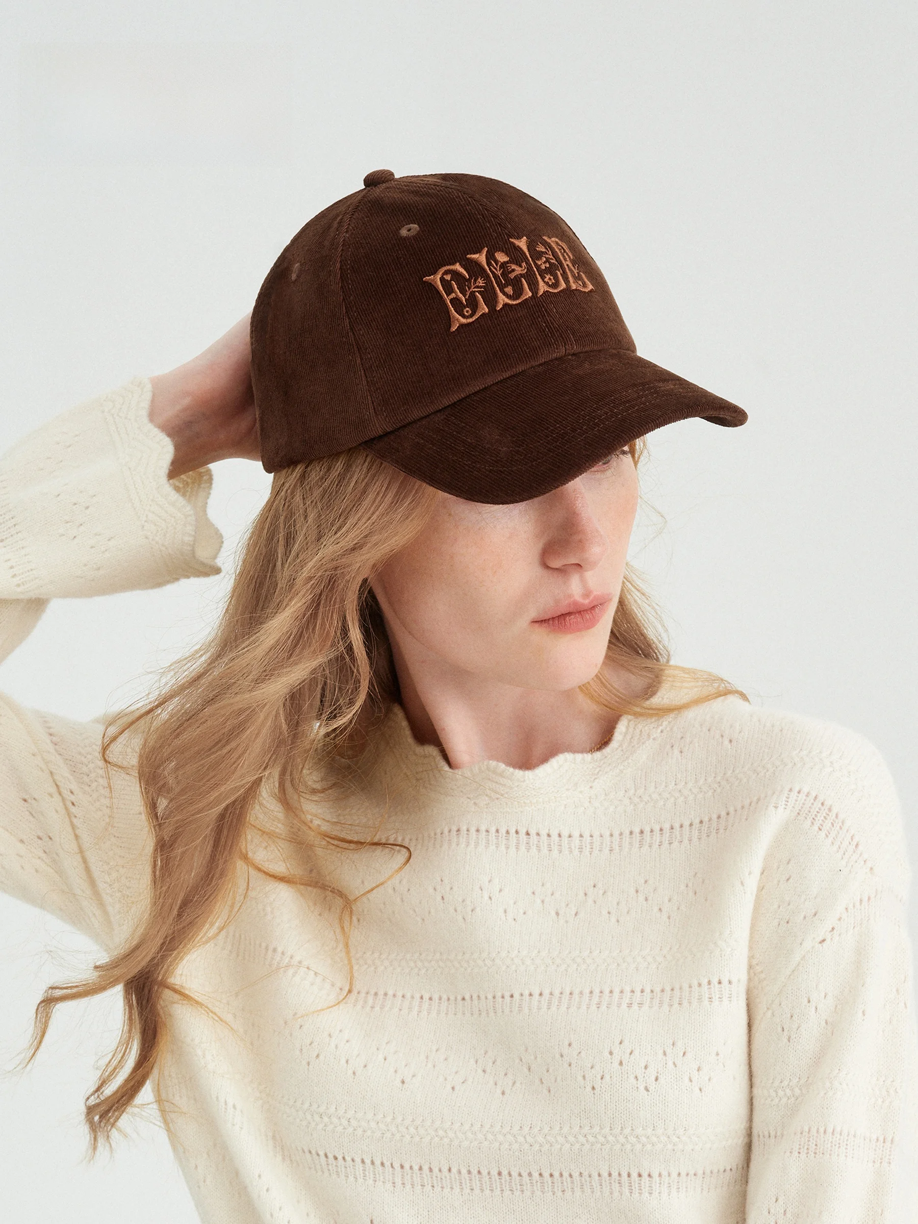 elle-women's-corduroy-embroidered-baseball-cap-fashionable-all-match-warm-large-brim-face-slimming-duckbill-cap-autumn-winter