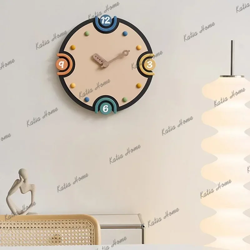 Cute Interior Clock Wall Creative Design Aesthetic Silent Fashion Minimalist Wall Clocks Simple Cartoon Wanduhr Home Decoration