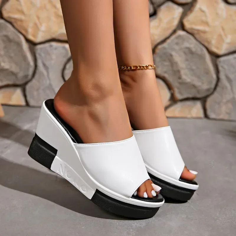 Shoes Female 2024 High Quality Outdoor Women's Slippers Platform Casual Slippers Women Round Toe High Wedges Women's Sandals