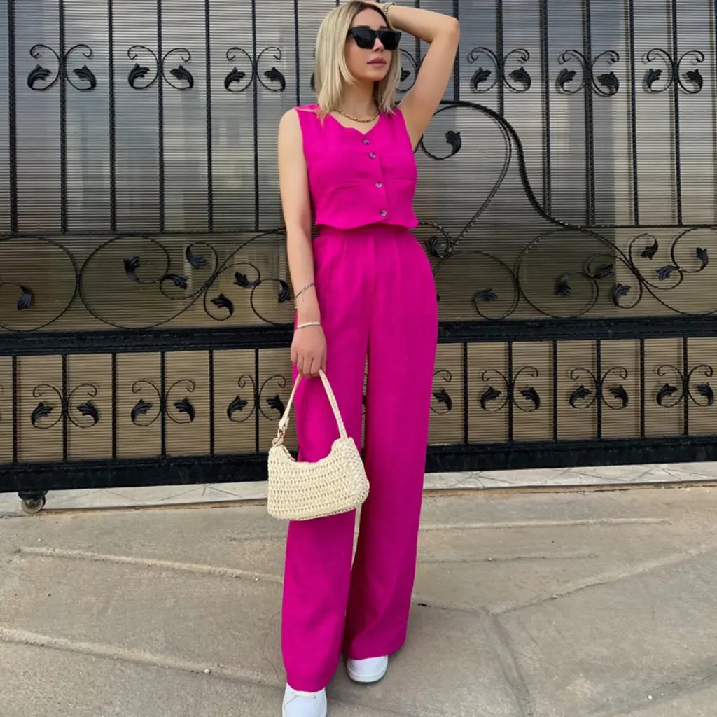 

Women's Solid Color Sleeveless Vest V-neck Short Summer Top And Pants Two-piece Set European And American Style