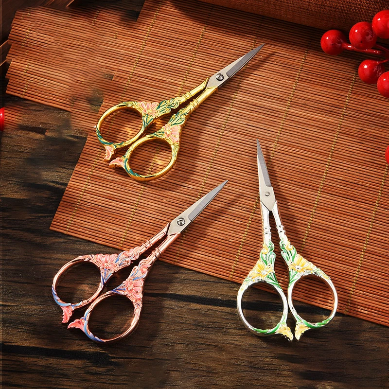 

Oil-coated enamel morning glory scissors, stainless steel, vintage style, household thread trimmer, sewing scissors