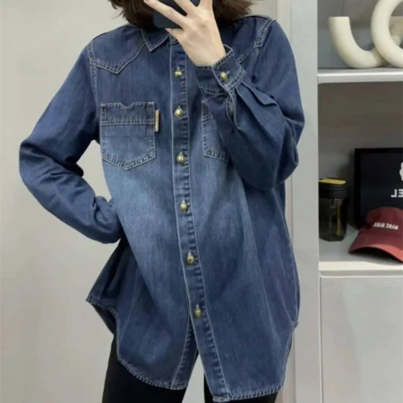 

Весенняя винтажная женская джинсовая рубашка с длинным рукавом в Корейском стиле на пуговицах, однотонная женская туника, свободная блузка, женские топы