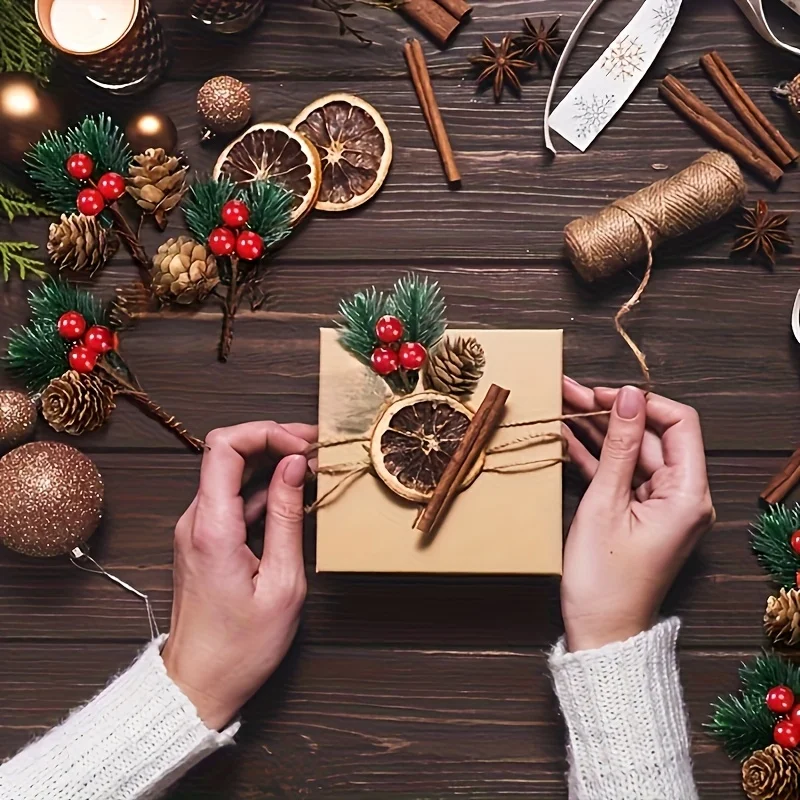 12pcs Artificial Pinecone with Red Berries Ornament, Christmas Decoration, Pine Needle Christmas Tree