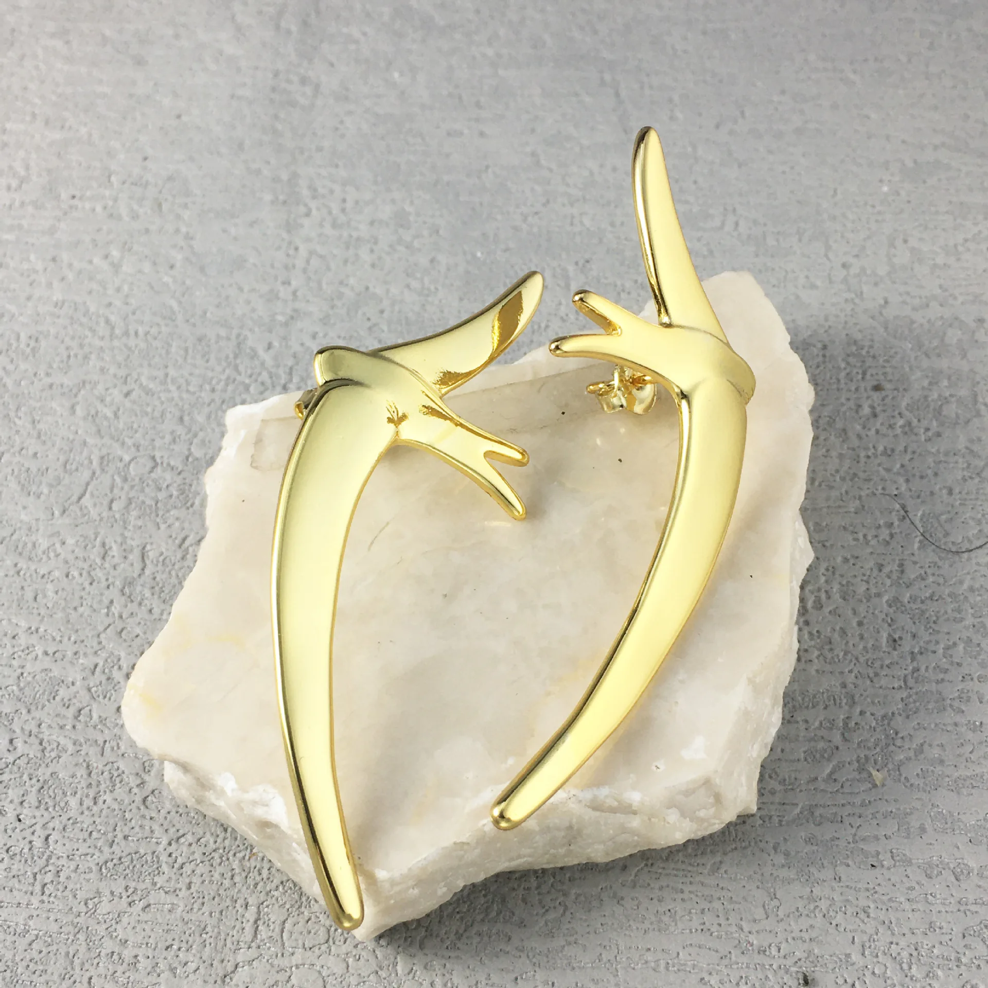 Spain UNODE50 Swallow Earrings Gold-Plated European And American Fashion Jewelry Ins Send Girlfriend