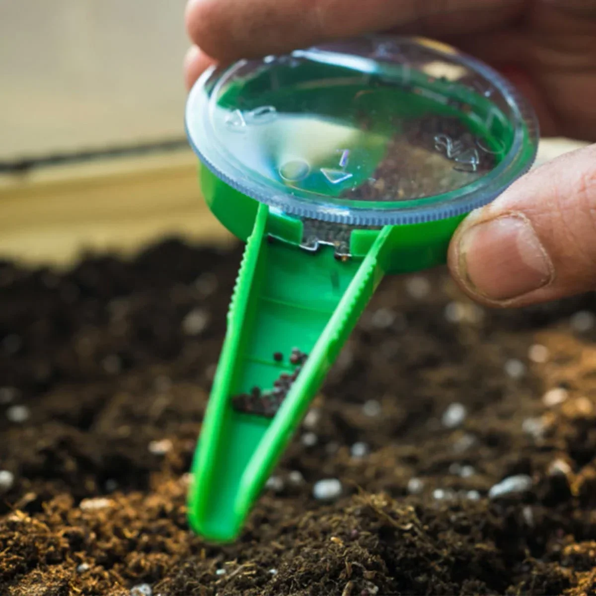 

1 pc-Horticulture becomes simple a manual seeder tool that can adapt to various sizes of seeds and plant them in garden pots!