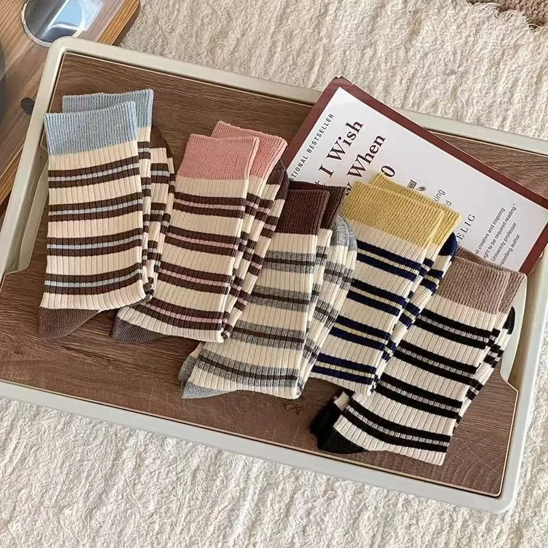

5 Pairs Striped Knit Women's Spring Fall Casual Mid-Calf Socks Funky Warm Socks Grip School Socks for Girls Wholesale Hosiery
