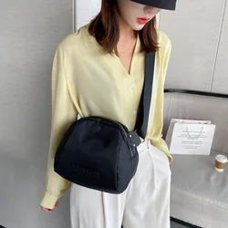 Oxford cloth shell bag 2020 popular shoulder messenger bag fashion Joker nylon lightweight commuter practical small bag woman