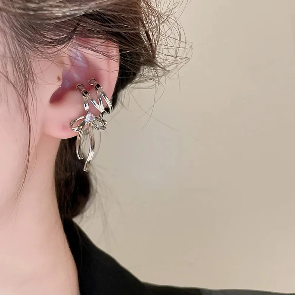Light Luxury Tie Bow Ear Clip Lace Up Metal Metal Clip Non-Piercing Cuff Earrings Female