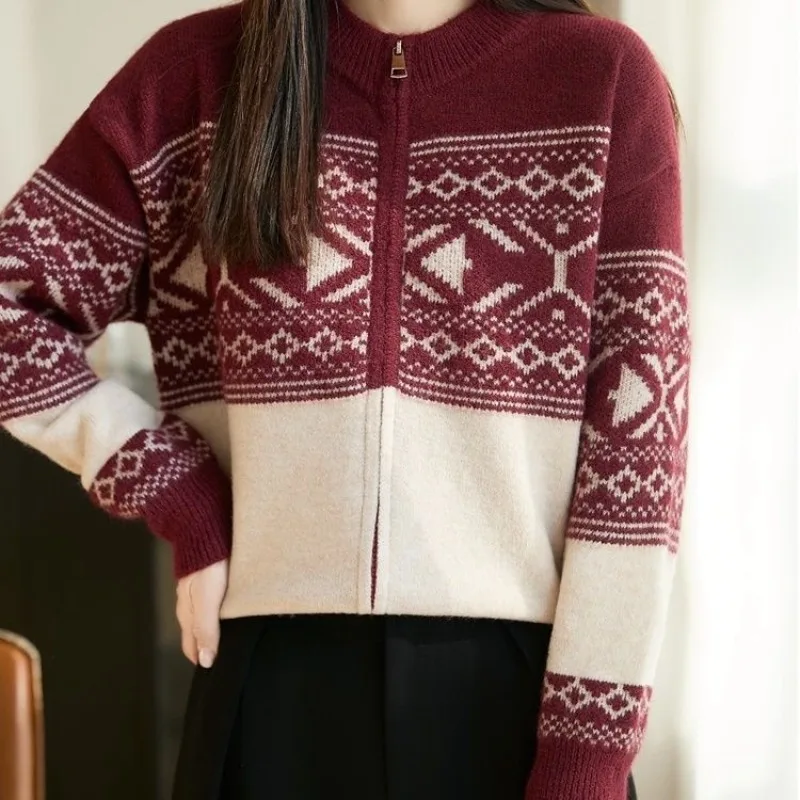 Women's Knit Cardigan Thick Zippered Round Neck Fair Isle Pattern Jacquard Outerwear Loose Korean-style Striped Knitwear Coats