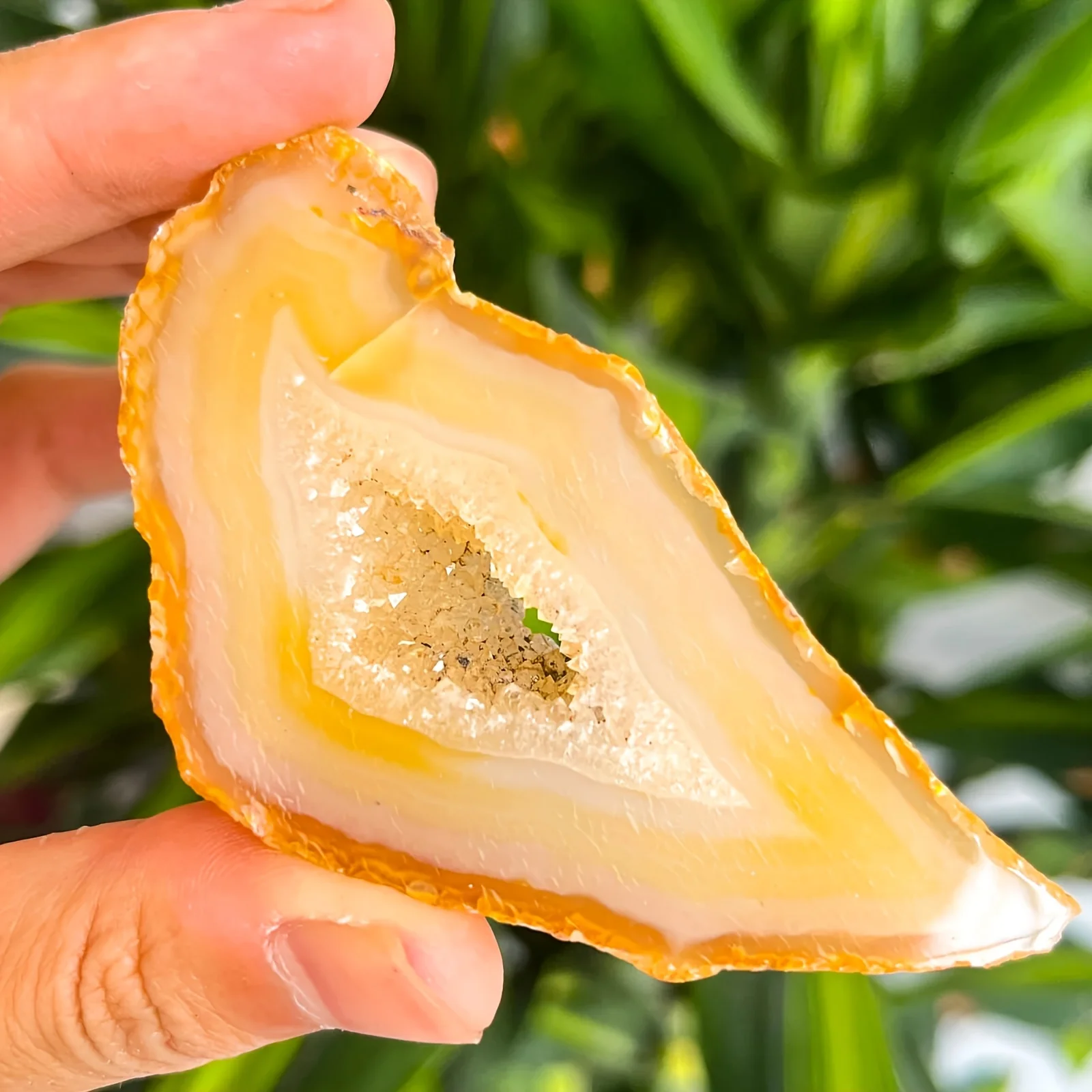

1pc Natural Yellow Agate Crystal Slice Board with Sparkling Geode - Bohemian Style Interior Slab, Home Decor, Holiday Gift